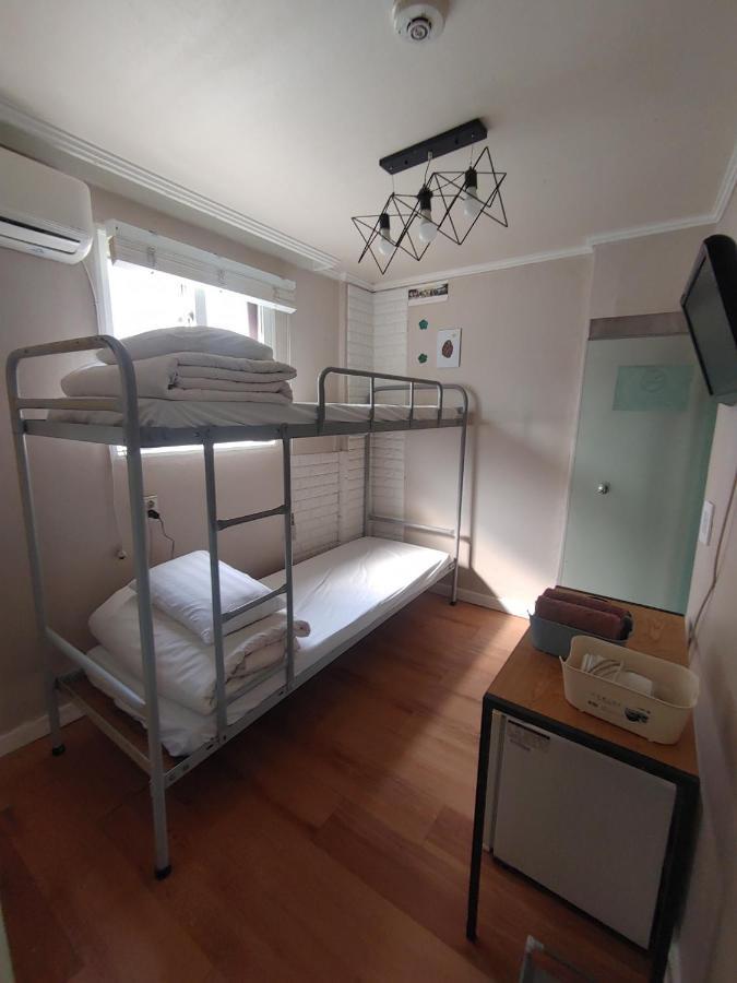 Joy Guesthouse Сеул Экстерьер фото